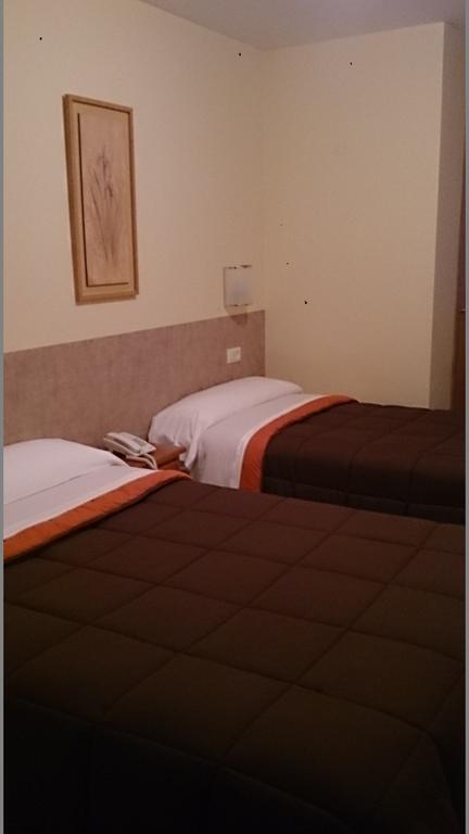Pension Santa Clara La Coruña Esterno foto